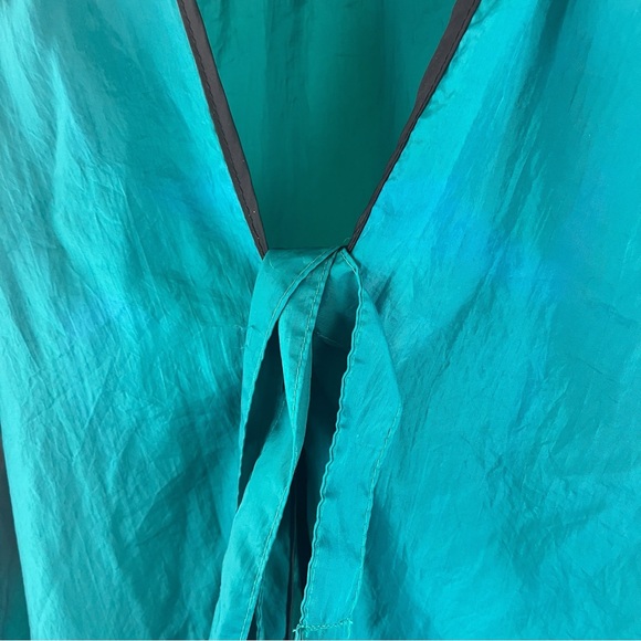 Nylon Robe by André, Style 8101 OS - Picture 2 of 8